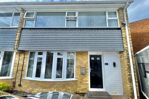 3 bedroom house for sale, Elrick Close, Chapel House, NE5