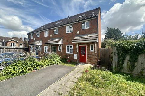 3 bedroom end of terrace house for sale, Gardenia Avenue, Luton LU3