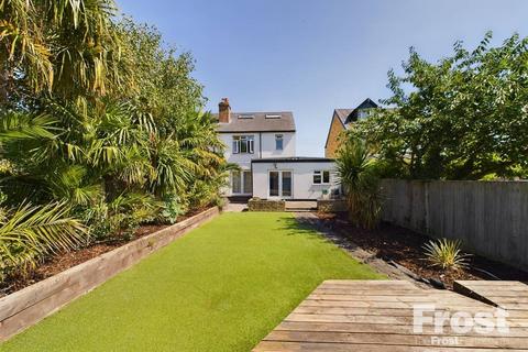 3 bedroom semi-detached house for sale, Townsend Road, Ashford, Middlesex, TW15