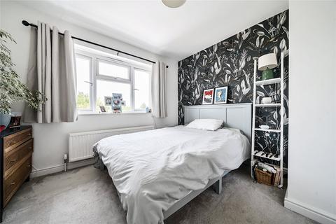 1 Cabrera Close, Virginia Water, GU25 4HB