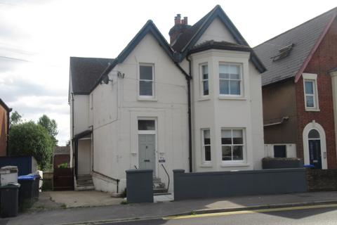 1 bedroom ground floor flat to rent, Wilton Road, Salisbury, SP2