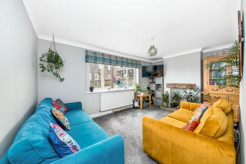 3 The Nook, Hoylandswaine, Sheffield, S36 7JW