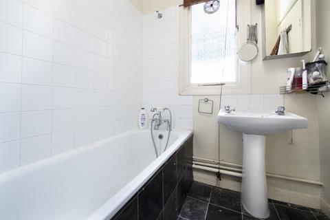 1 bedroom apartment to rent, Waterloo Terrace, London, N1