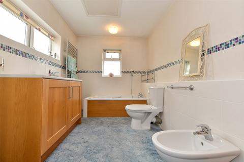 3 bedroom end of terrace house for sale, Branch Road, Ilford, Essex
