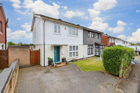 3 bedroom end of terrace house for sale, Branch Road, Ilford, Essex