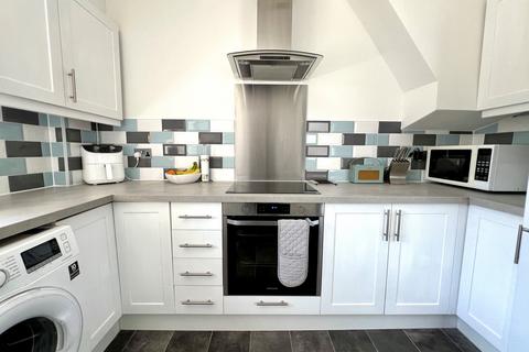 91 Weston Road, Guildford, GU2 8AS