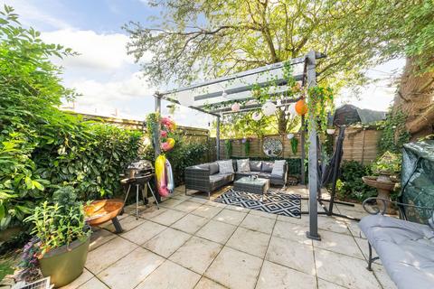 23 Crosslands Drive, Abingdon, OX14 1JY