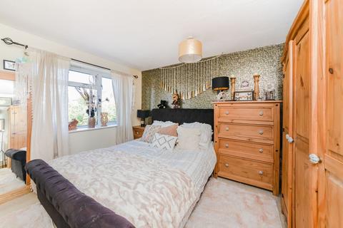 23 Crosslands Drive, Abingdon, OX14 1JY