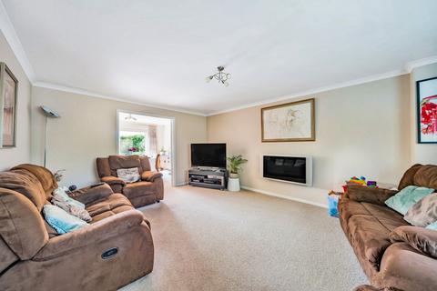 4 bedroom detached house for sale, Blackett Close, Surrey TW18