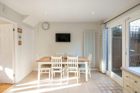 3 bedroom end of terrace house for sale, Wilmots Close, Reigate, RH2