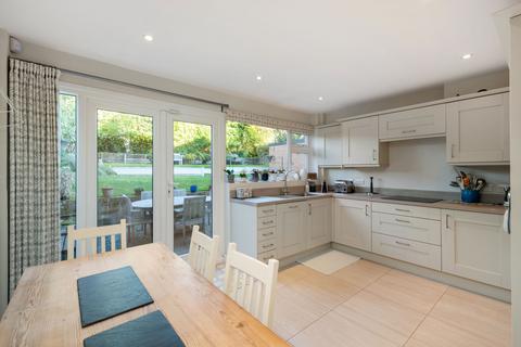 3 bedroom end of terrace house for sale, Wilmots Close, Reigate, RH2