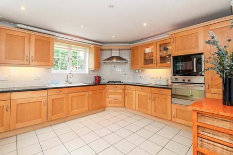 2 bedroom apartment for sale, Candlemas Oaks, Beaconsfield, Buckinghamshire, HP9