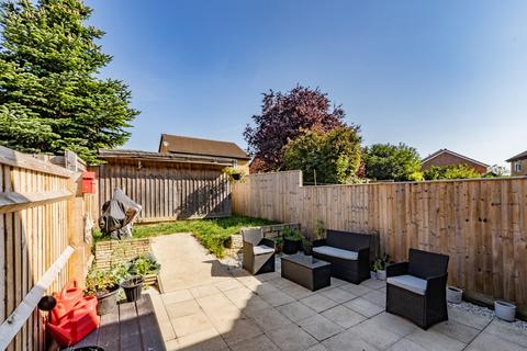 20 Braemar Close, Carterton, OX18 1TS