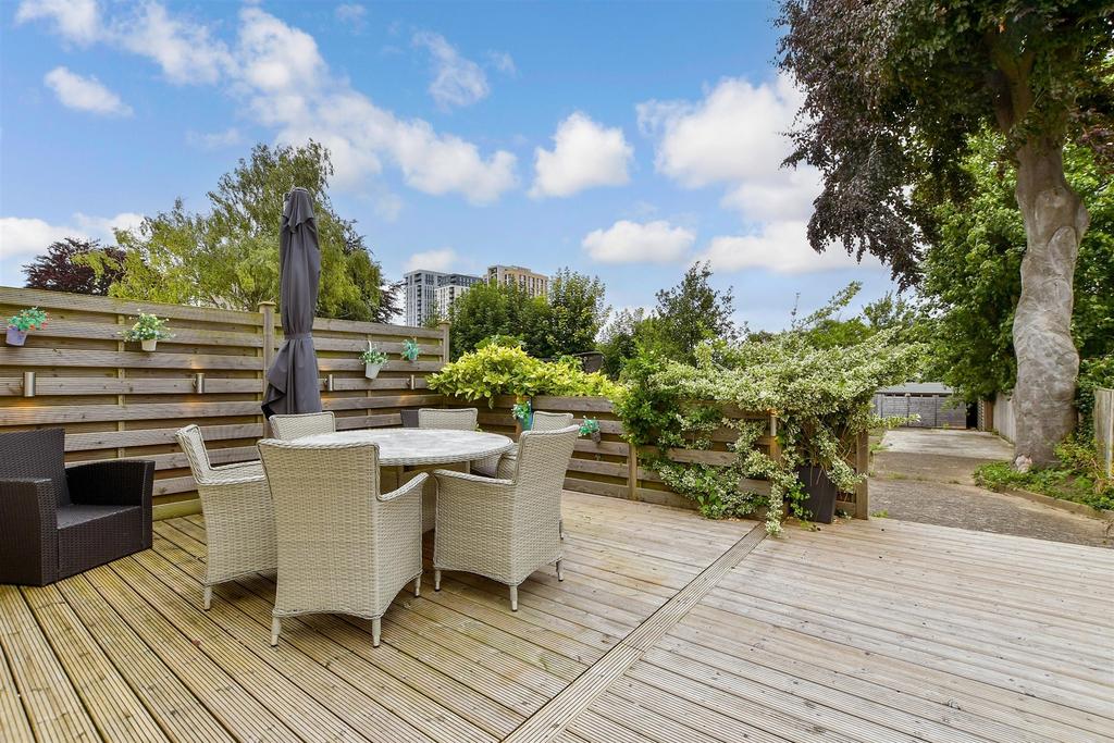 Patio / Decking