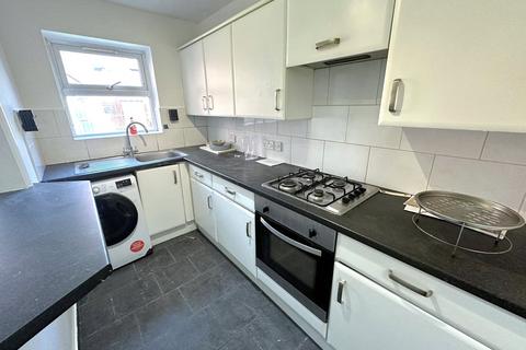 1 bedroom maisonette to rent, Verbena Close, West Drayton, Greater London, UB7