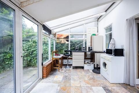 3 bedroom terraced house for sale, The Drive, Ickenham UB10