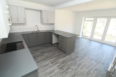 2 Cedars Way, Newport Pagnell, MK16 0DP