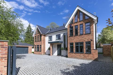 6 bedroom detached house for sale, Fairlawn Close, Kingston Hill