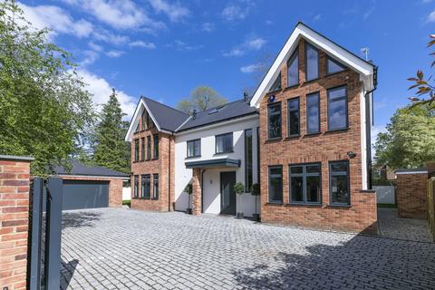Fairlawn Close, Kingston Hill