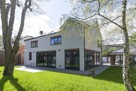 undefined, Fairlawn Close, Kingston Hill