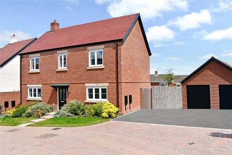 4 bedroom detached house for sale, Damson Close, Worcestershire WR14