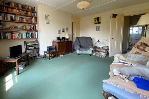Flat 3, 14 Archery Square, Walmer, Deal, CT14 7HP