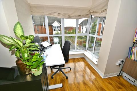 2 bedroom apartment for sale, Grasholm Way, Langley, Berkshire, SL3