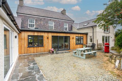 undefined, Pentir, Bangor, Gwynedd, LL57