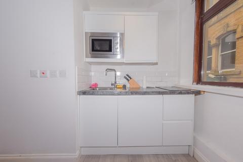 undefined, Apartment 8, 4 James Street, Bradford