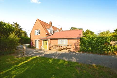 4 bedroom semi-detached house for sale, Harwich Road, Lawford, Manningtree, Essex, CO11