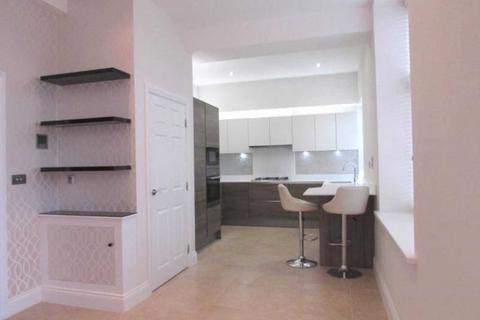 2 bedroom flat to rent, Royal Connaught Park, Bushey