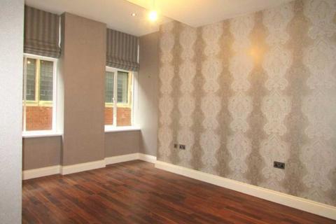 2 bedroom flat to rent, Royal Connaught Park, Bushey