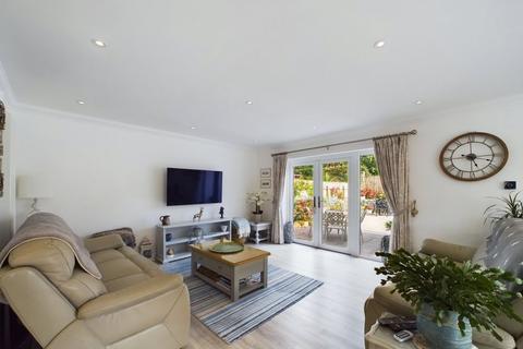 31 Cherrill Gardens, Bude, EX23 8SL