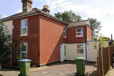 3 bedroom semi-detached house to rent, Carlisle Road, Shirley, Southampton, SO16