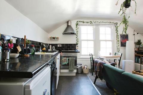 1 bedroom flat to rent, Bath Buildings, Bristol BS6