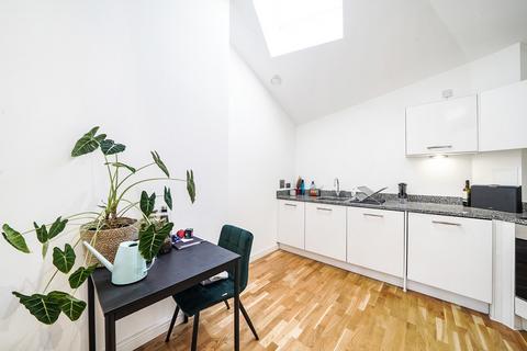Flat 401, Giles Court, 4 Tabernacle Gardens, London, E2 7DZ