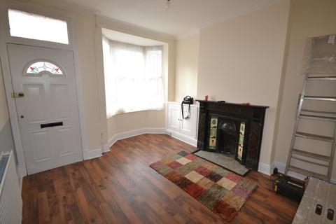 2 bedroom terraced house to rent, Ivy Road, Leicester LE3