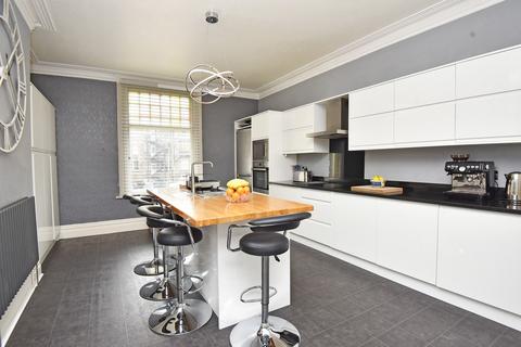 4 bedroom apartment for sale, East Parade, Harrogate