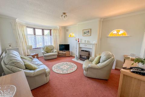 35 Cornhill Avenue, Hockley, SS5 5BY