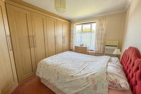 35 Cornhill Avenue, Hockley, SS5 5BY