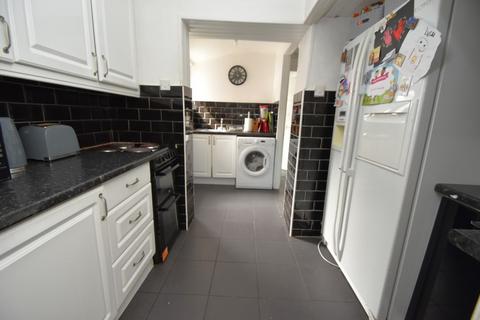 3 bedroom terraced house for sale, Wylam Terrace, Shield Row, Stanley