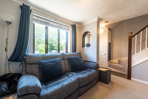 2 Bluehaven Walk, Hook, RG27 9SX
