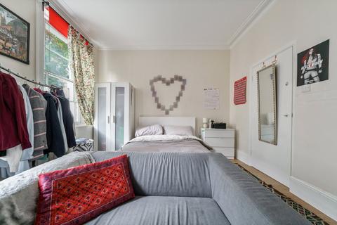 1 bedroom flat to rent, St Martins Close, Camden, London