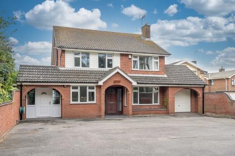 4 bedroom detached house for sale, Corton Road, Lowestoft