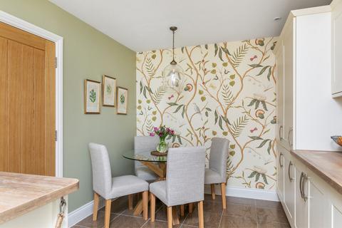 6 Milesdown Place, Winchester, SO23 0AG
