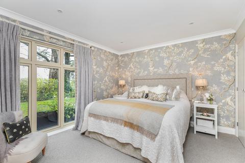 6 Milesdown Place, Winchester, SO23 0AG