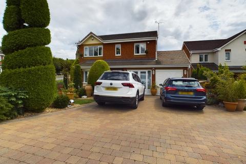 4 bedroom detached house for sale, Sycamore Drive, Hixon