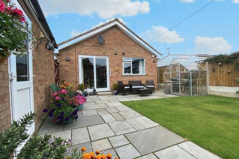 3 bedroom detached bungalow for sale, Hawthornden Avenue, Uttoxeter