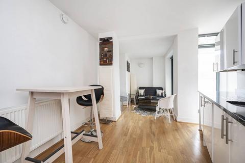 1 bedroom flat to rent, Goswell Road, Angel, London, EC1V