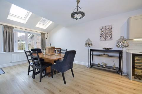 3 bedroom semi-detached house for sale, Lorimer Avenue, Cranleigh